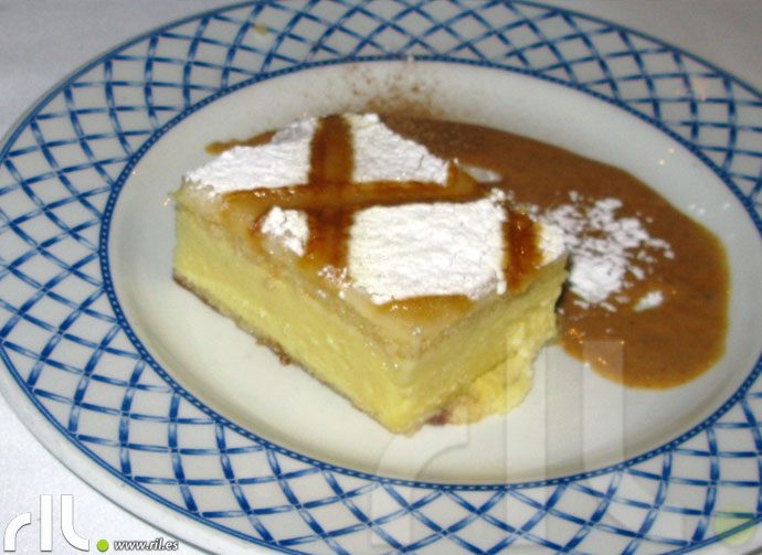 Tarta de ponche segoviano